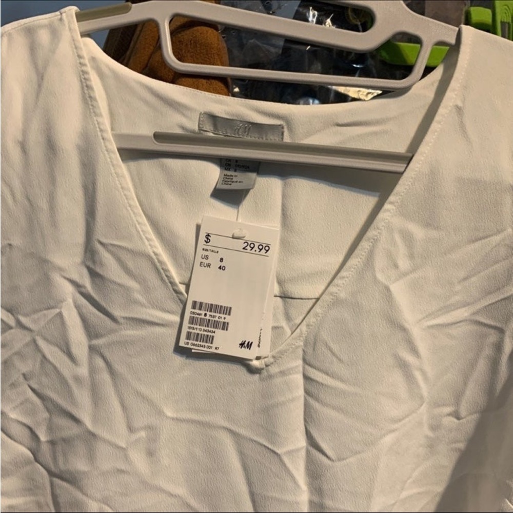 H&M Blouse - Picture 2 of 4